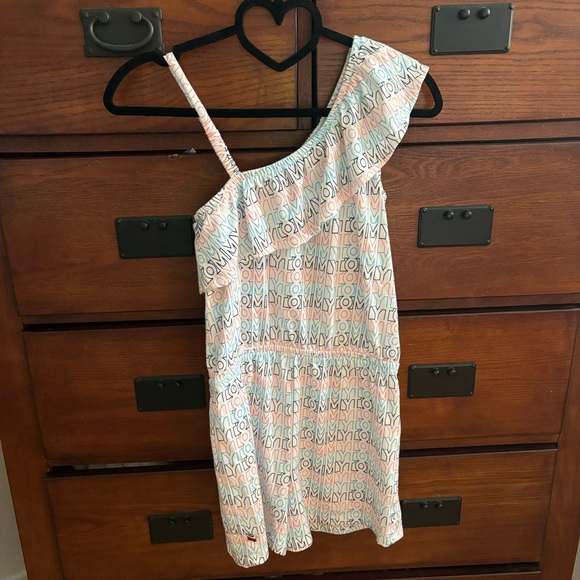 Girls Size 10/12 Tommy Hilfiger Spellout One Shoulder Romper - Picture 3 of 8